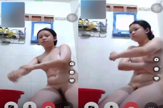 Bùi Trúc Nhi thăng hoa đỉnh cao cùng bạn trai trên giường