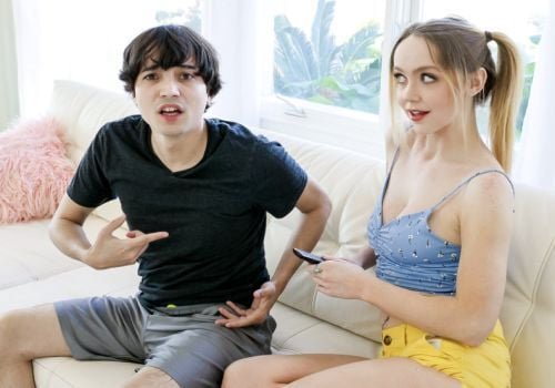 Chị đàn bà không đàng hoàng rủ rê cậu em trai mới trưởng thành