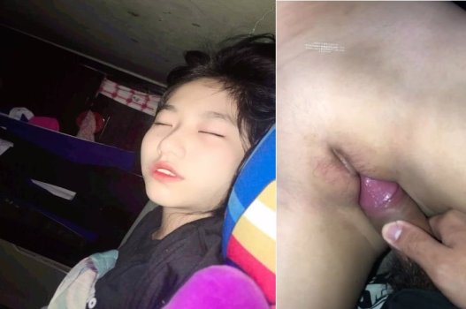 Em mới lớn đã biết thích chơi xấu