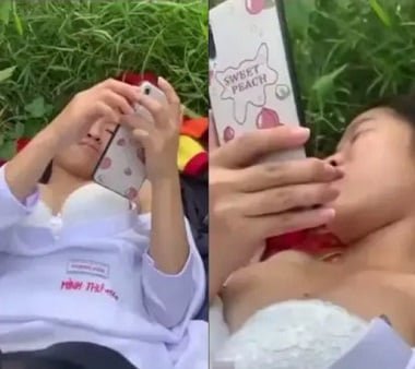 Hai em học sinh trẻ mới lớn quyết định quan hệ tình dục một cách bí mật