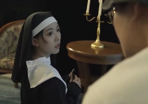 Thầy giáo khốn nạn đã làm hại tới sinh viên trong suốt 10 năm qua